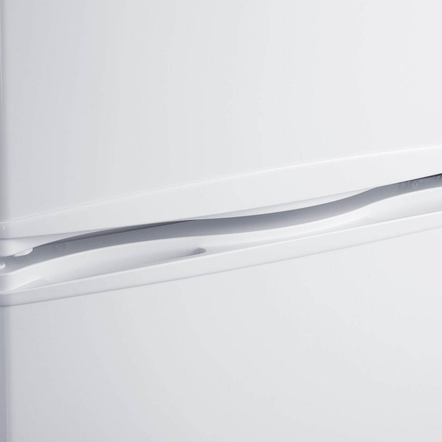 AVANTI Avanti 3.1 cu. ft. Compact Refrigerator - White - RA31B0W