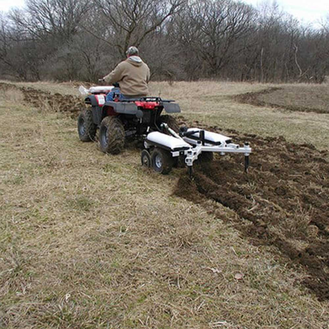Grey Wolf Till-N-Claw Chisel Plow & Cultivator 43-In. Wide  - (GWG311026)