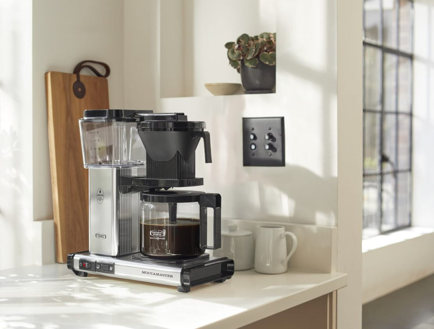 Moccamaster KBGV Select 10-Cup Coffee Maker in Polished Silver - 53941