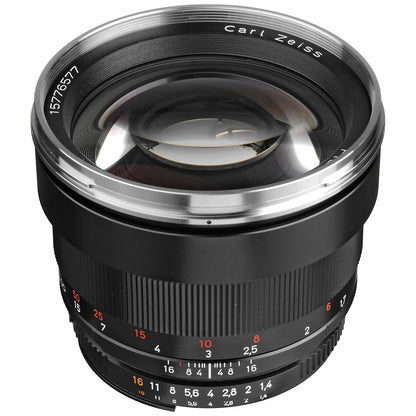 Zeiss ZF.2 85mm f1.4 Apo Planar - 3977