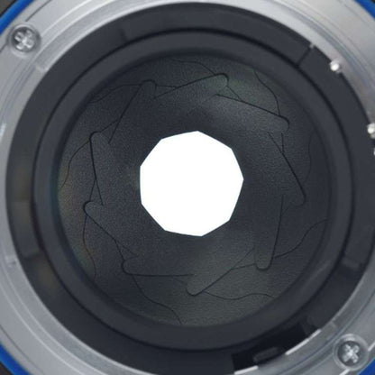 Zeiss ZE 50mm f2.0M Milvus - 3987