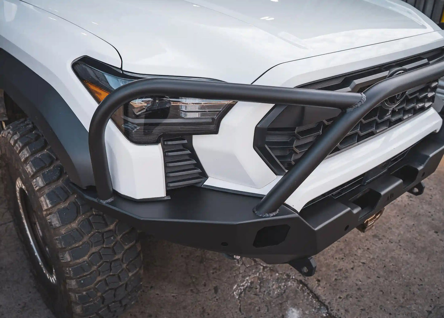 Backwoods Adventure Hi-Lite Overland Toyota Tacoma Front Bumper 4th Gen (2024-2026) [Bull Bar] - BWTT4F-9865