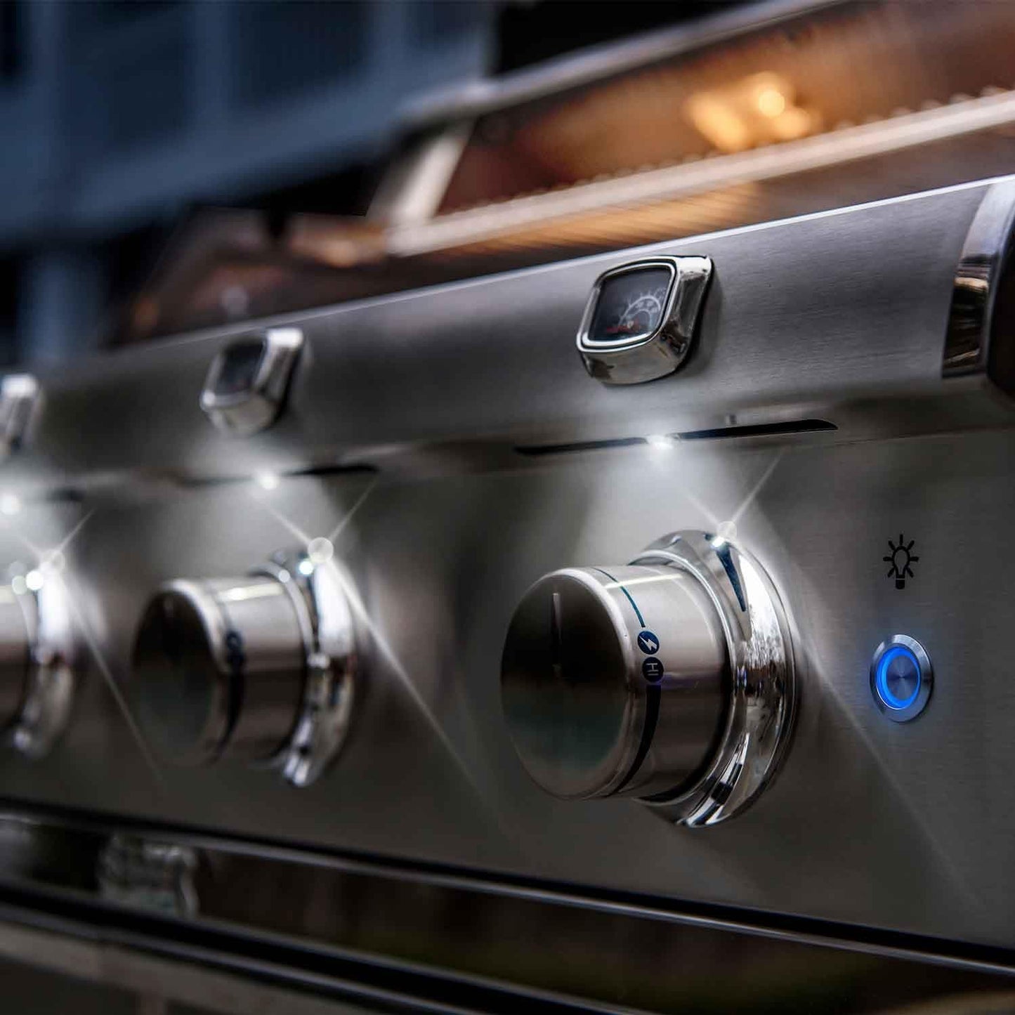 Saber Grills: Elite 3-Burner Built-In Grill (NG) - R50SB1517