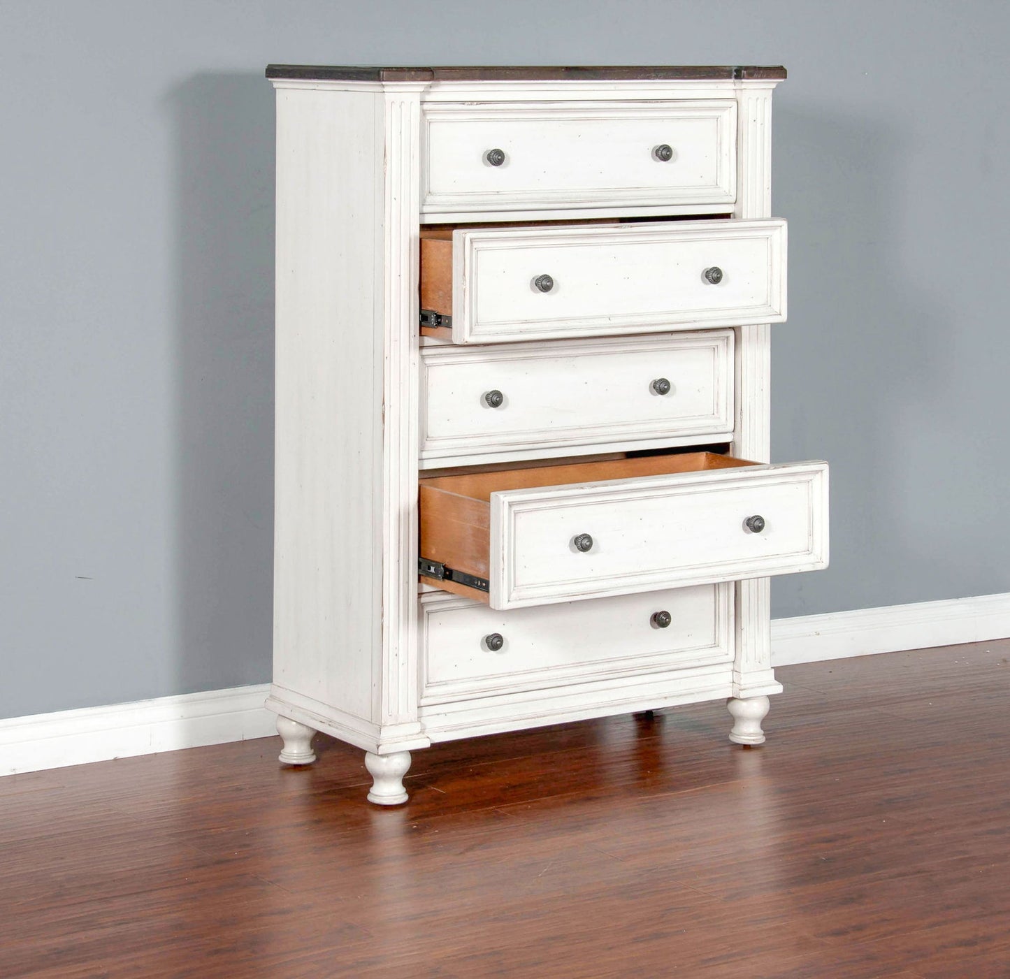 Sunny Designs Carriage House - Chest With 5 Drawers - Cottage White / Europen Dark - 2308EC-C2