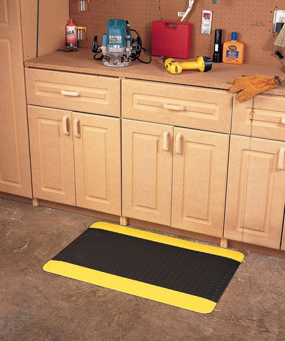 Wearwell Diamond-Plate SpongeCote UltraSoft Mat, 3' Width x 75' Length x 15/16" Thickness, Black/Yellow - 414.1516x3x75BYL