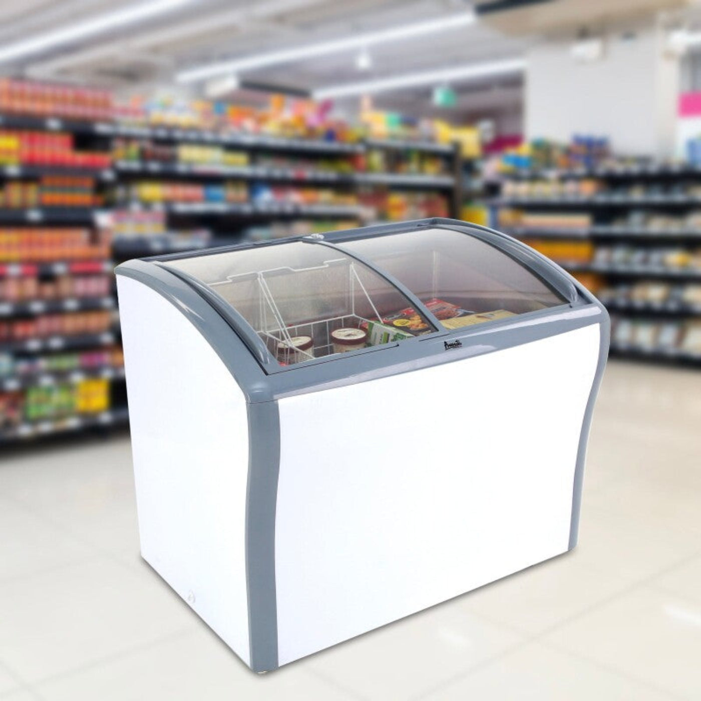 Avanti 9.5 cu. ft. Commercial Glass Top Freezer or White - CFC836Q0WG