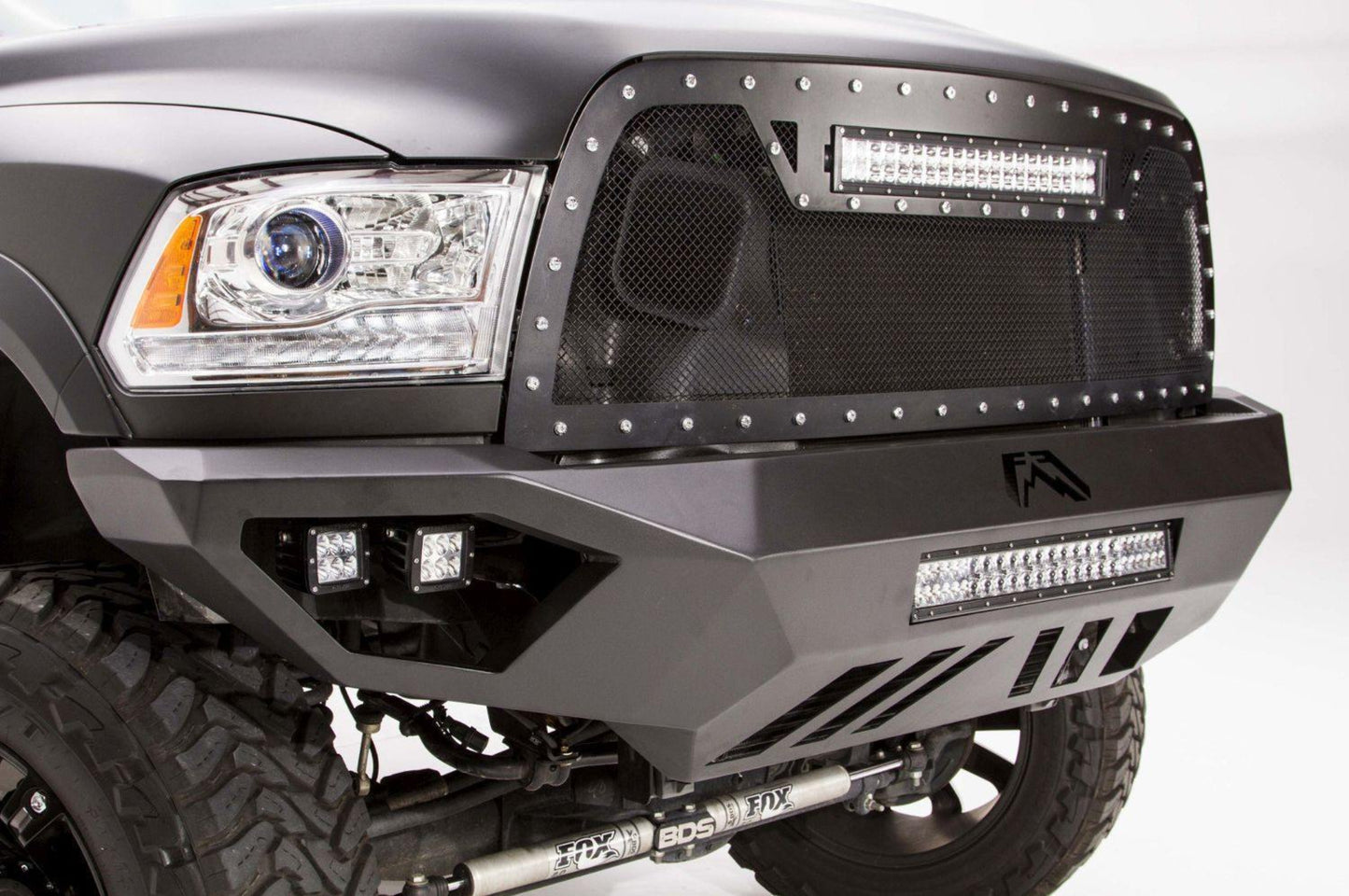 Fab Fours Open Fender Vengeance No Guard Truck Front Bumper 2016-2018 Dodge Ram 2500/3500 DR16-V4061-1