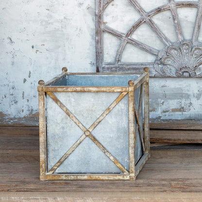 Park Hill Collection Manor Metal Estate Planter, Small - ECM80960