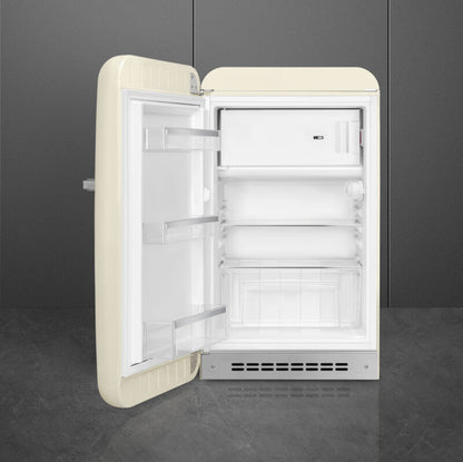 Smeg Retro-style Cream - FAB10ULCR3