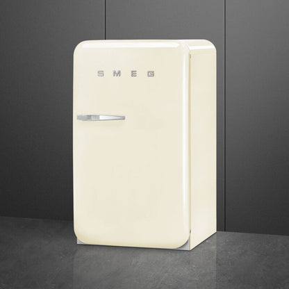 Smeg Retro-style Cream - FAB10URCR3