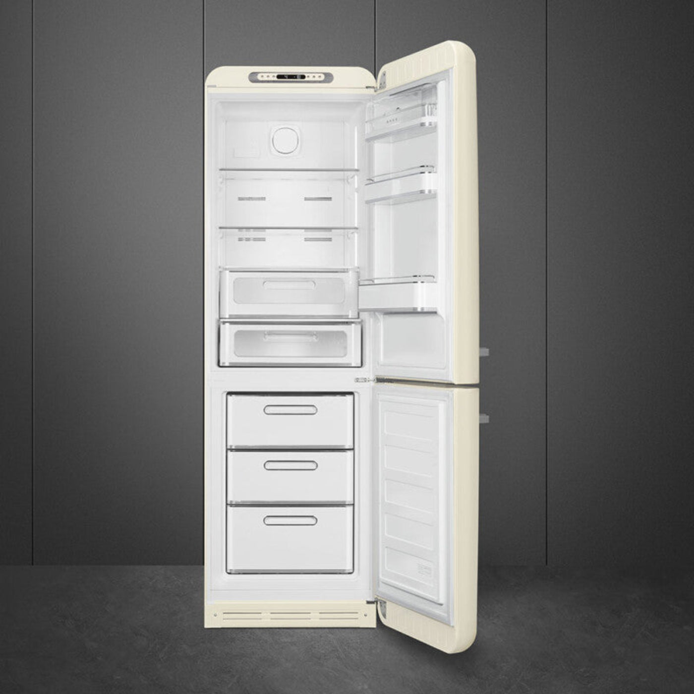 Smeg Retro-style Cream - FAB32URCR3