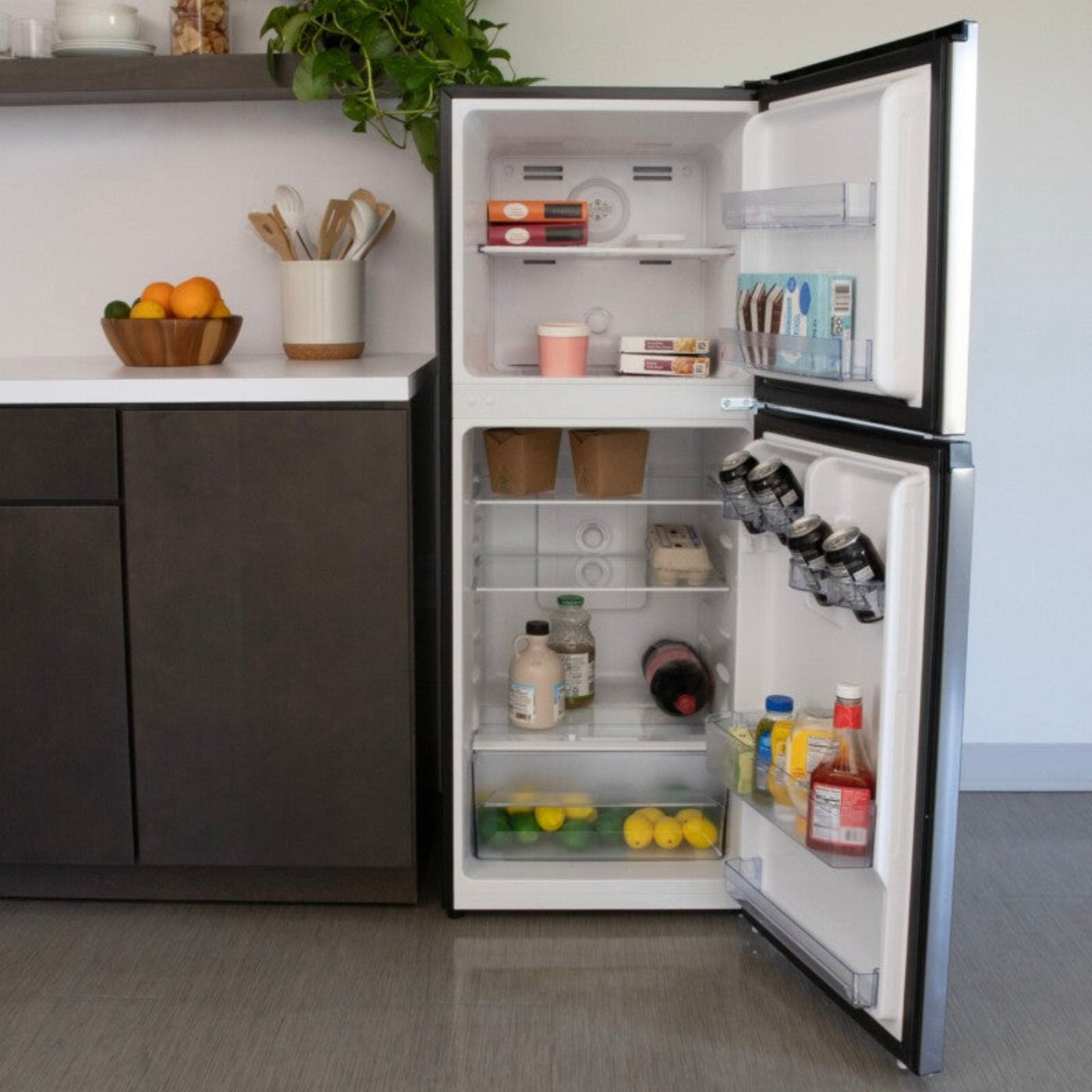 Avanti 7.0 cu. ft. Apartment Size Stainless Steel - FF7B3S