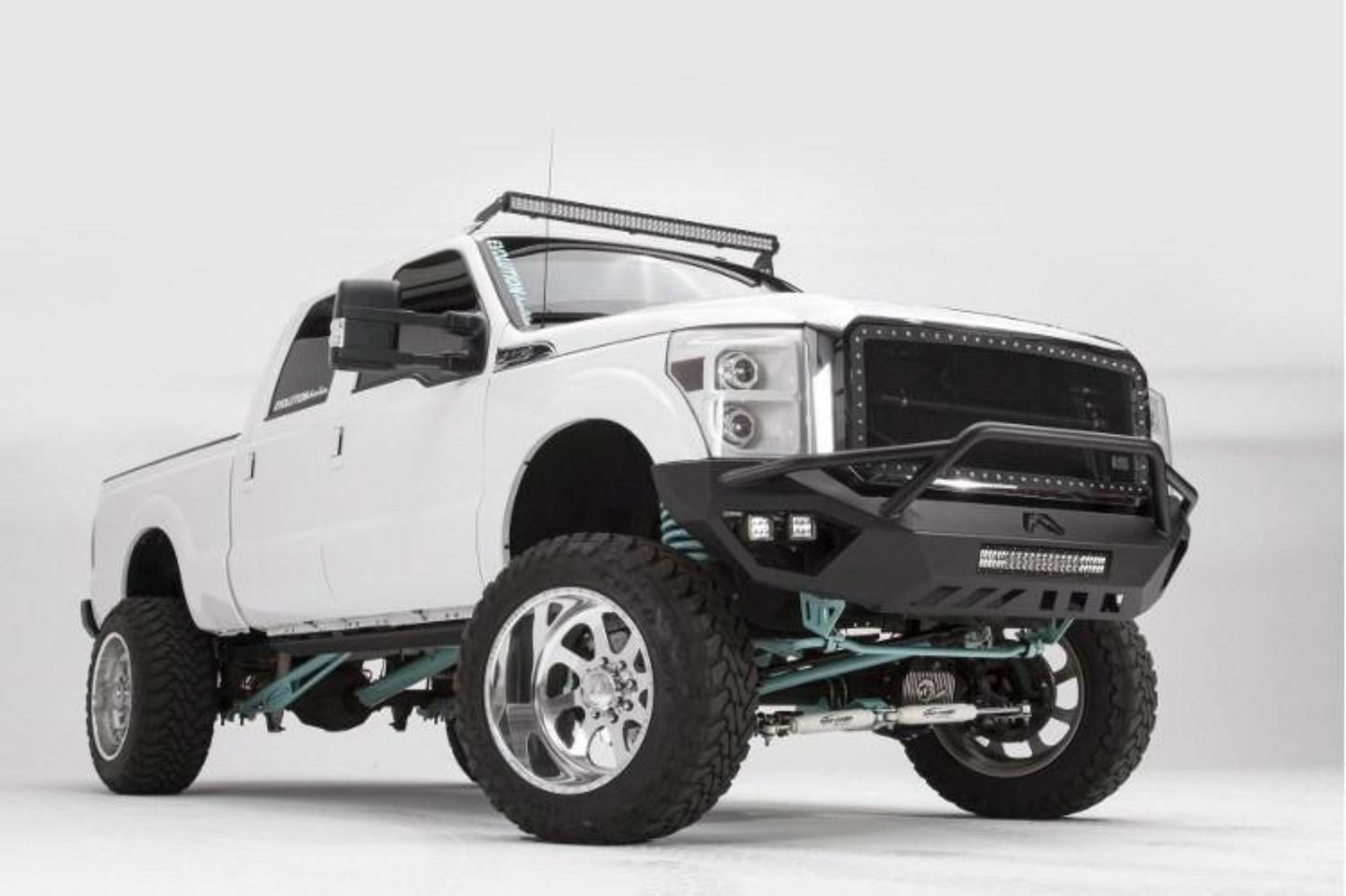 Fab Fours FS11-V2652-1 Ford F450/F550 Superduty 2011-2016 Vengeance Front Bumper with Pre-Runner Guard