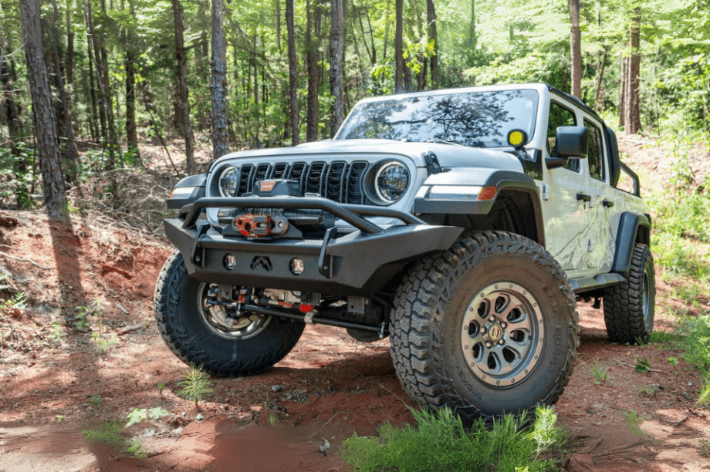 Fab Fours Winch Bumper Lifestyle JL24-B5052-1 3/4th Width Front Bumper Pre-Runner Guard 2018-2025 Jeep Wrangler JL