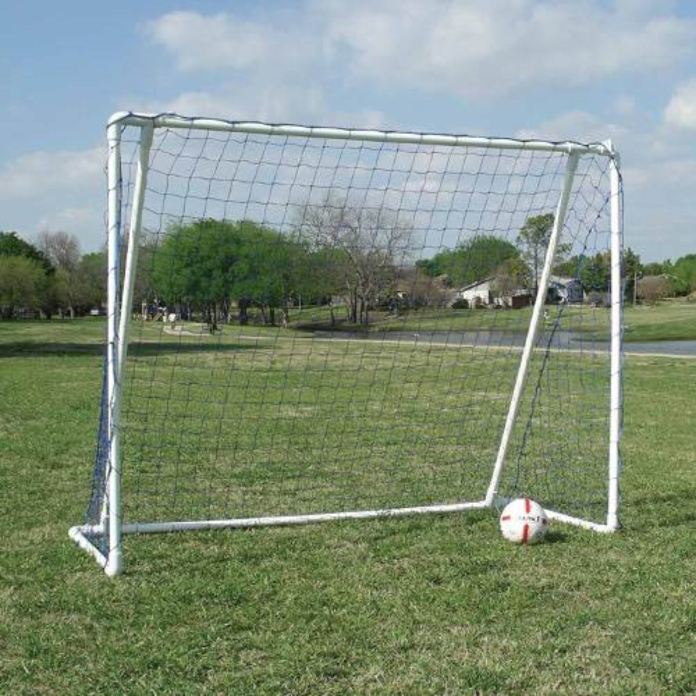 Funnet Goal - 7'H x 10'W x 5'D Soccer Goal