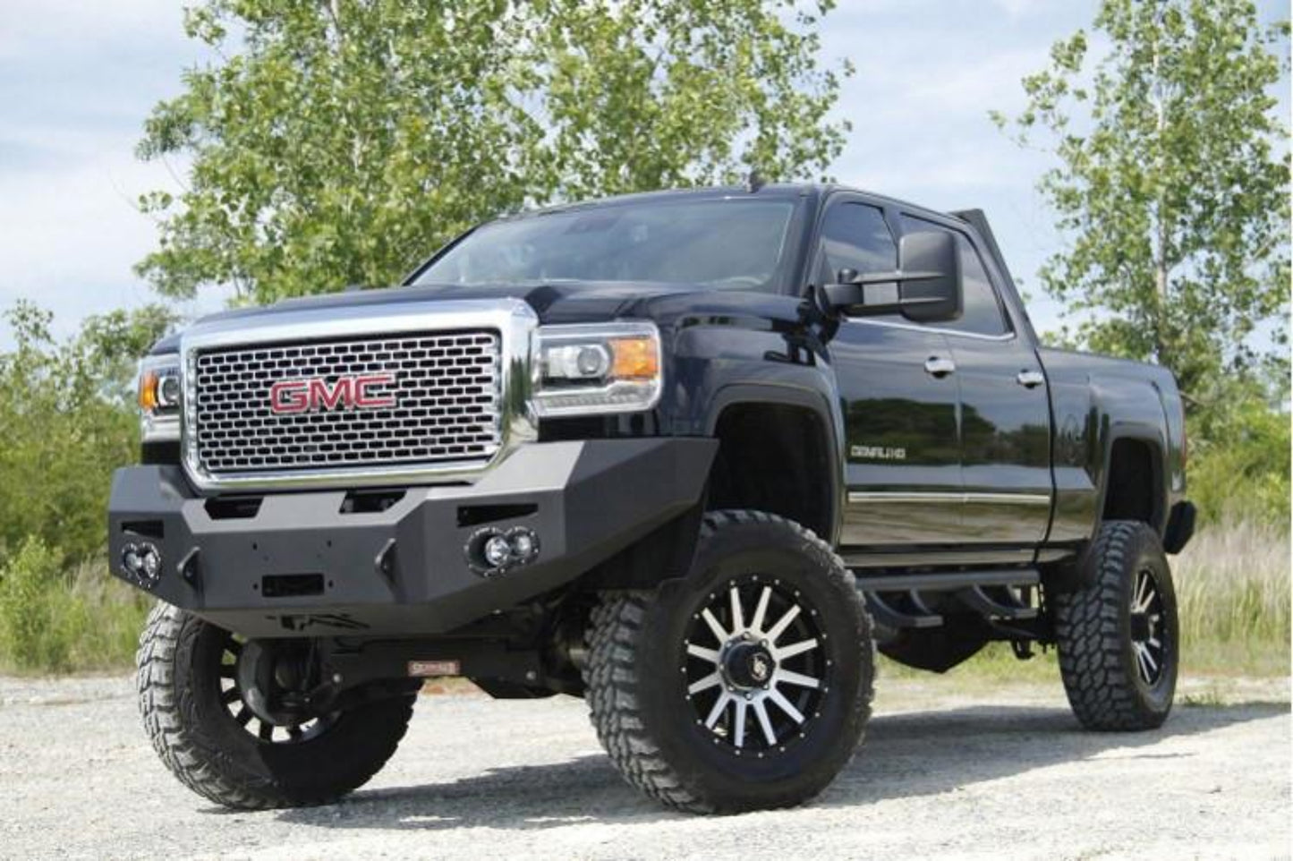 Fab Fours GM14-A3151-1 GMC Sierra 2500/3500 2015-2019 Premium Front Bumper Winch Ready No Guard