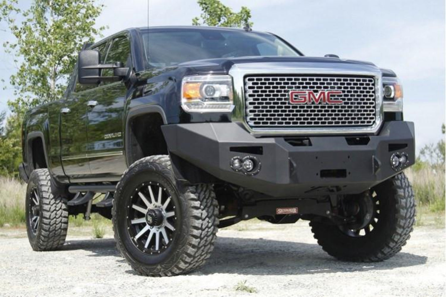 Fab Fours GM14-A3151-1 GMC Sierra 2500/3500 2015-2019 Premium Front Bumper Winch Ready No Guard