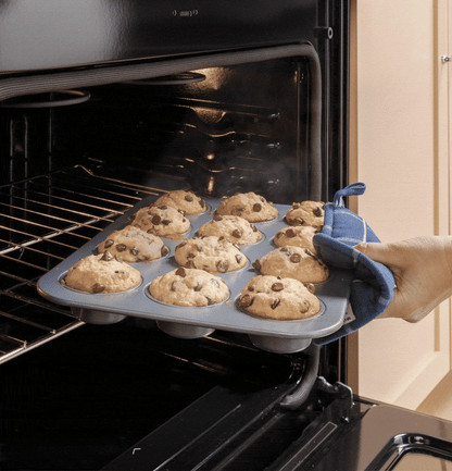 GE Appliances 30" Free-Standing Electric Range with Crisp Mode Stainless Steel - GRF500SVSS