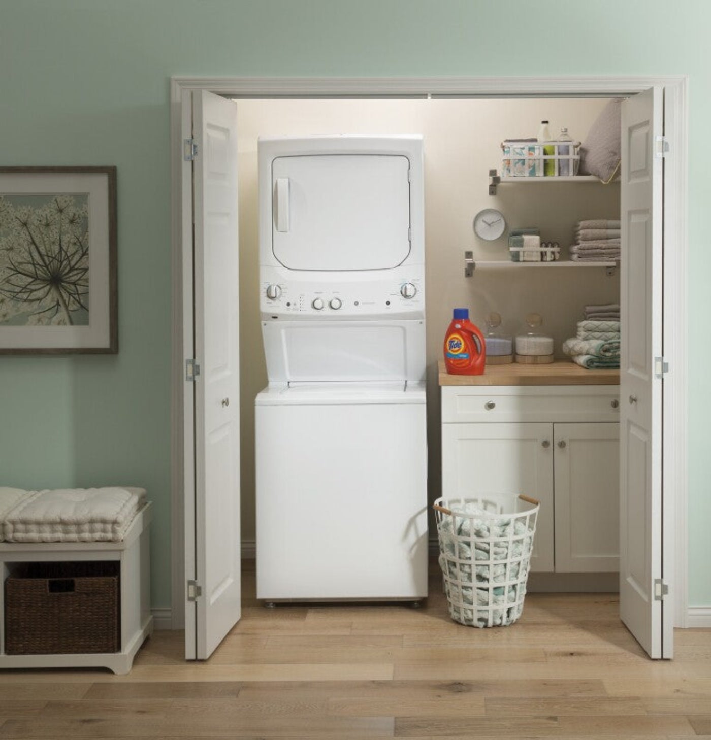 GE Appliances Unitized Spacemaker 3.8 cu. ft. Capacity Washer with Stainless Steel Basket and 5.9 cu. ft. Capacity Gas Dryer White on White - GUD27GSSMWW