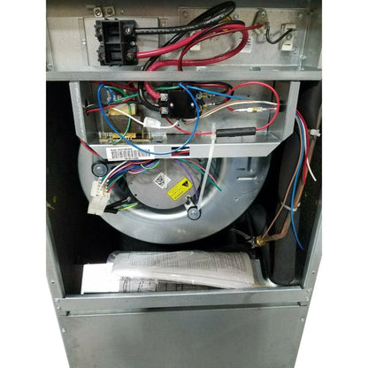 Goodman - 2.5 Ton/30,000 BTU Wall Mount Air Handler With Built-In 10kW Heater - 230V - R32 - AWST30LU1310