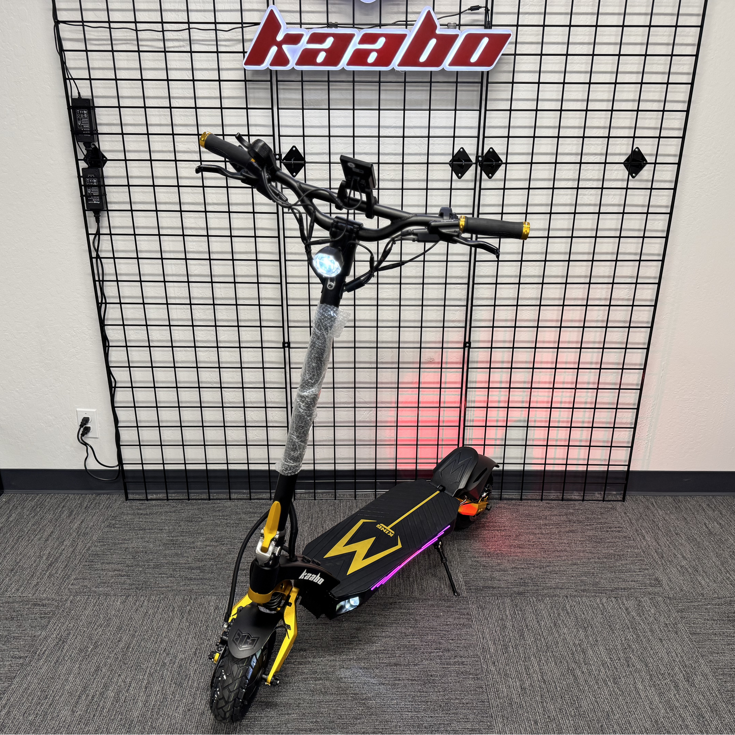 KAabo Mantis King GT (Certified pre-owned, less than 50 miles ) - R-KMTS-KGT0-GA