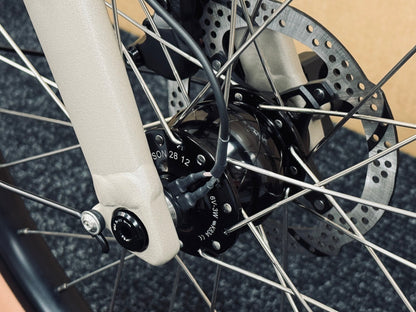 Brompton Venture G Line Alfine 11-Speed Trail Dust White Medium or Large