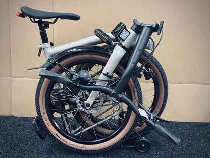 Brompton Venture G Line Alfine 11-Speed Trail Dust White Medium or Large