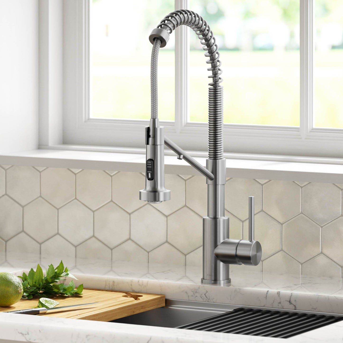 KRAUS Single Handle Kitchen Faucet with Integrated Dispenser for Water Filtration in Spot Free Stainless Steel - KFF-1610SFS