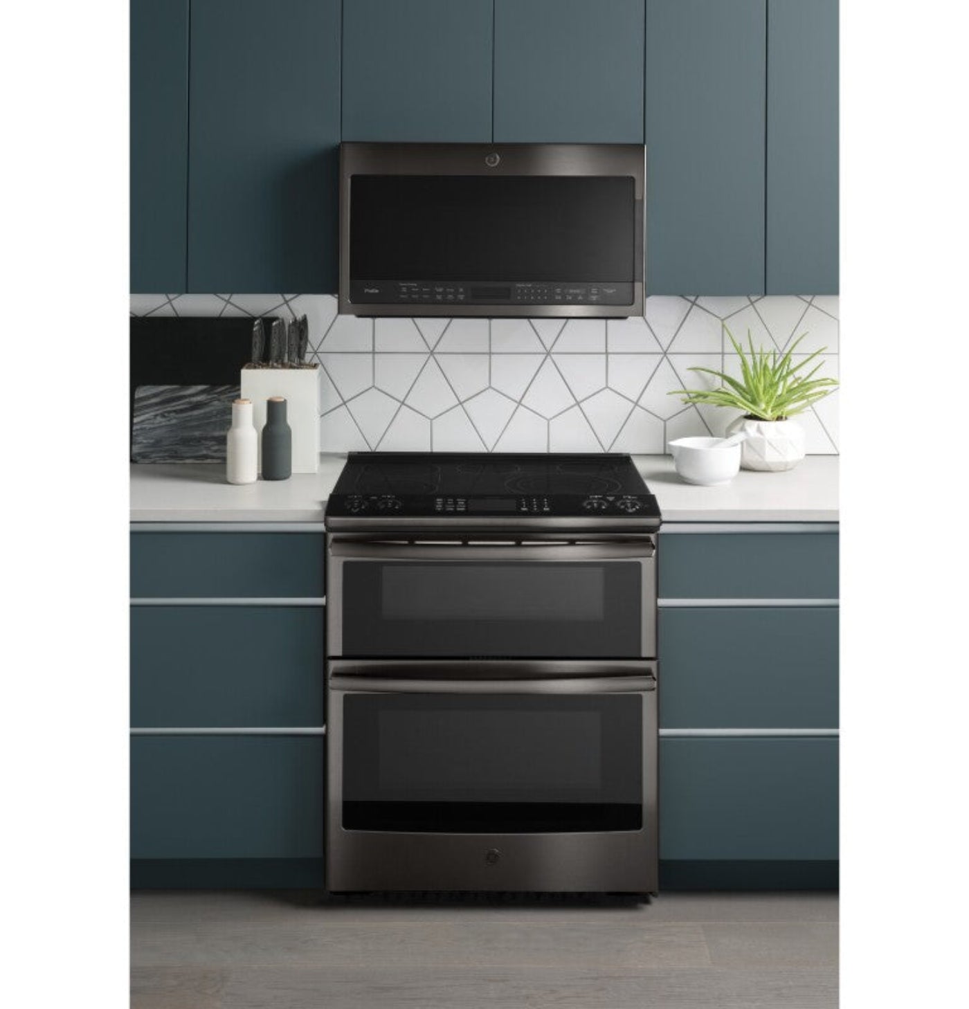 GE Appliances  2.1 Cu. Ft. Over-the-Range Sensor Microwave Oven Fingerprint Resistant Black Stainless - PVM9005BLTS