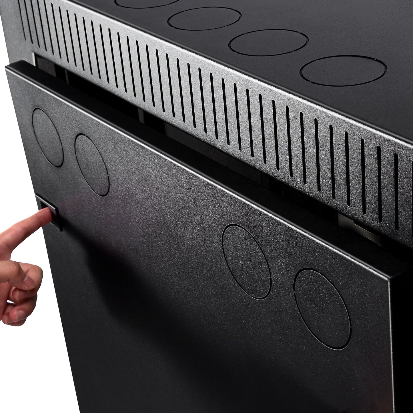 Rich Solar Battery Server Rack for ALPHA 5 PRO | 6-Slot Enclosed Battery Cabinet | Includes Wheels & 600A Bus Bar Covers | Pre-assembled - RS-SRA5P
