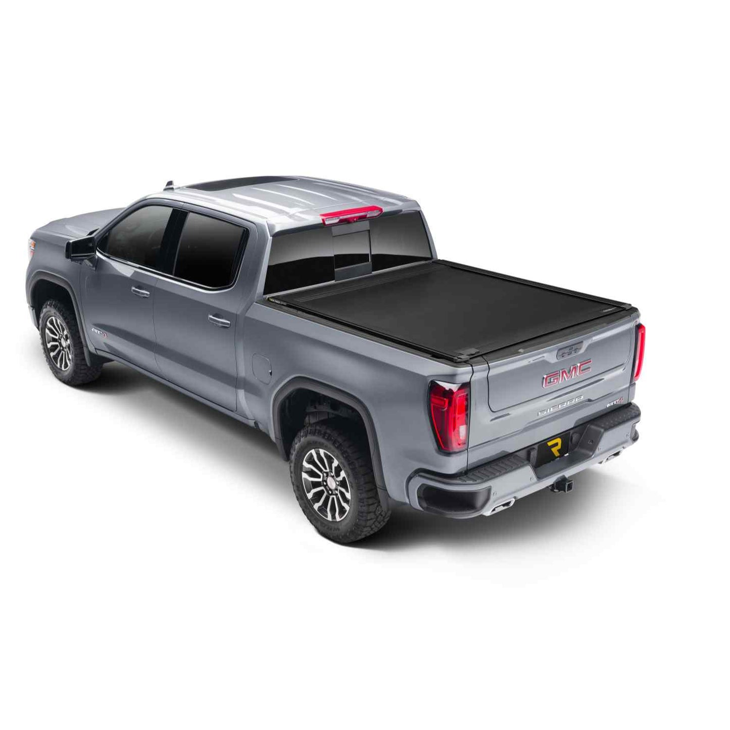 RetraxONE XR GMC And Chevy 1500 Manual Retractable Tonneau Cover
