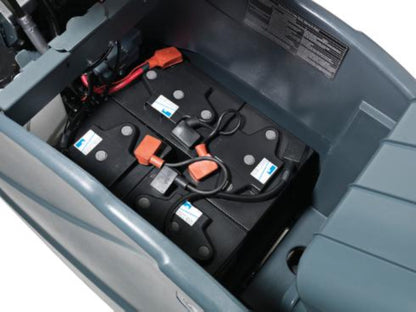 Advance SC1500 20" Ride-On Floor Scrubber, Disk, Battery - 56104010