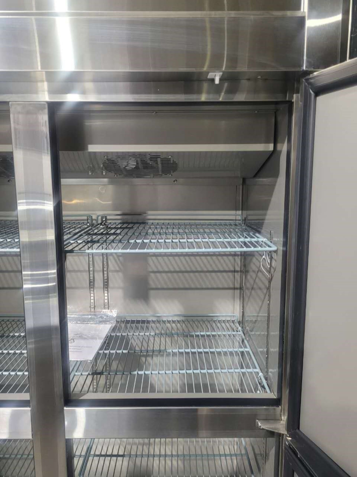 Chef AAA - SCD-880R, Commercial 4 Solid Door Reach-In Refrigerator 32cu.ft. - SCD-880R