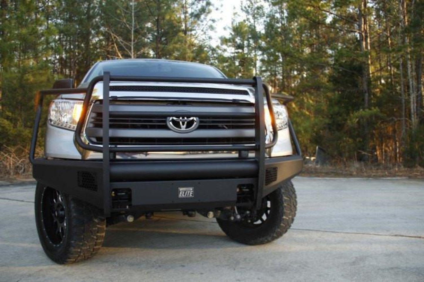 Fab Fours TT07-R1860-1 Toyota Tundra 2007-2013 Black Steel Elite Front Bumper Winch Ready with Full Guard