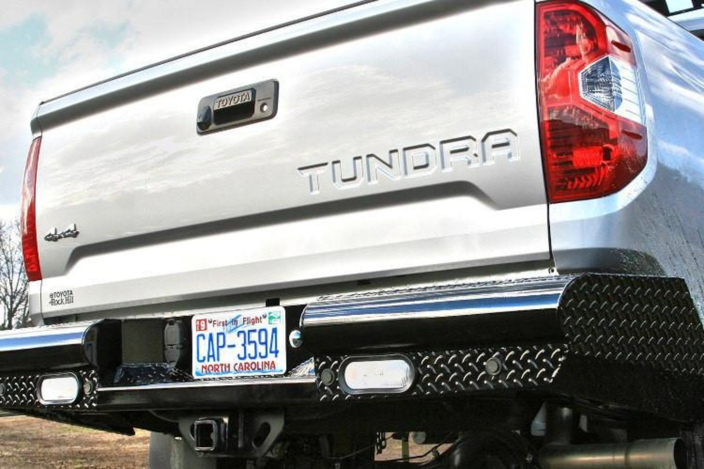 Fab Fours TT07-T1550-1 Toyota Tundra 2007-2013 Black Steel Rear Bumper
