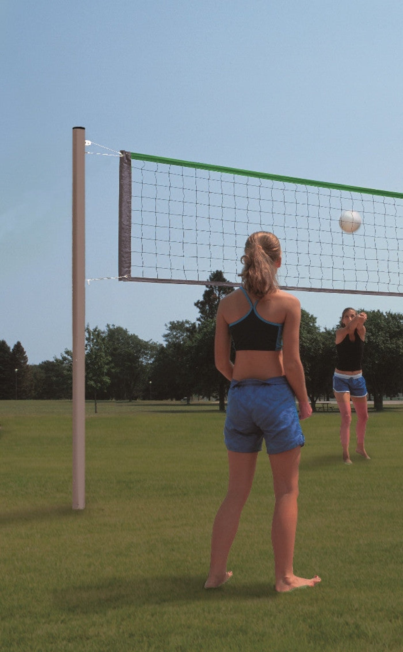 Bison Recreational Outdoor Volleyball System - SVB2000ABI