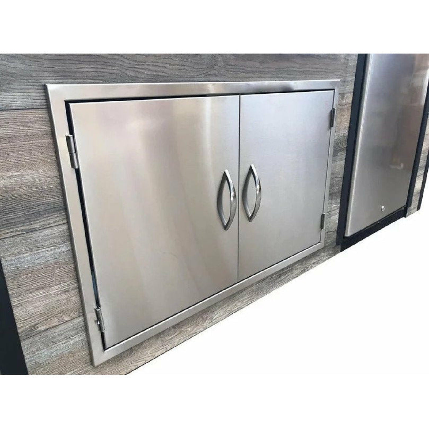 KoKoMo Elite 6' BBQ Island With Built In BBQ Grill Drift Wood Look Siding 30 Inch Doors - ELITE