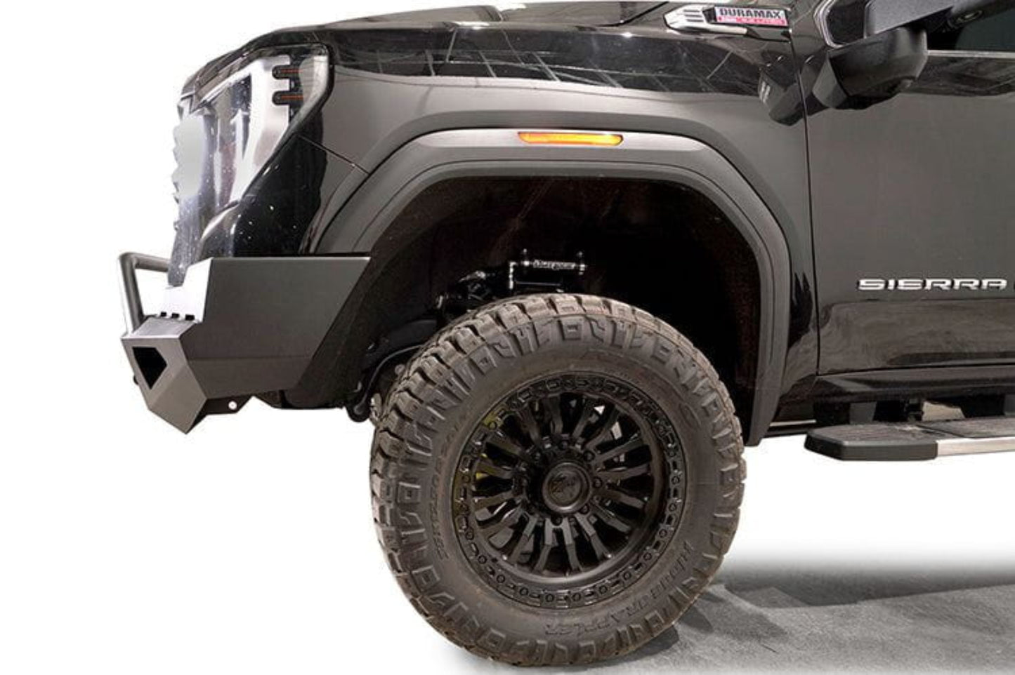 Fab Fours GM24-RS6262-1 GMC Sierra 2500/3500 HD 2024-2025 Red Steel Front Bumper Winch Ready Pre-Runner Guard