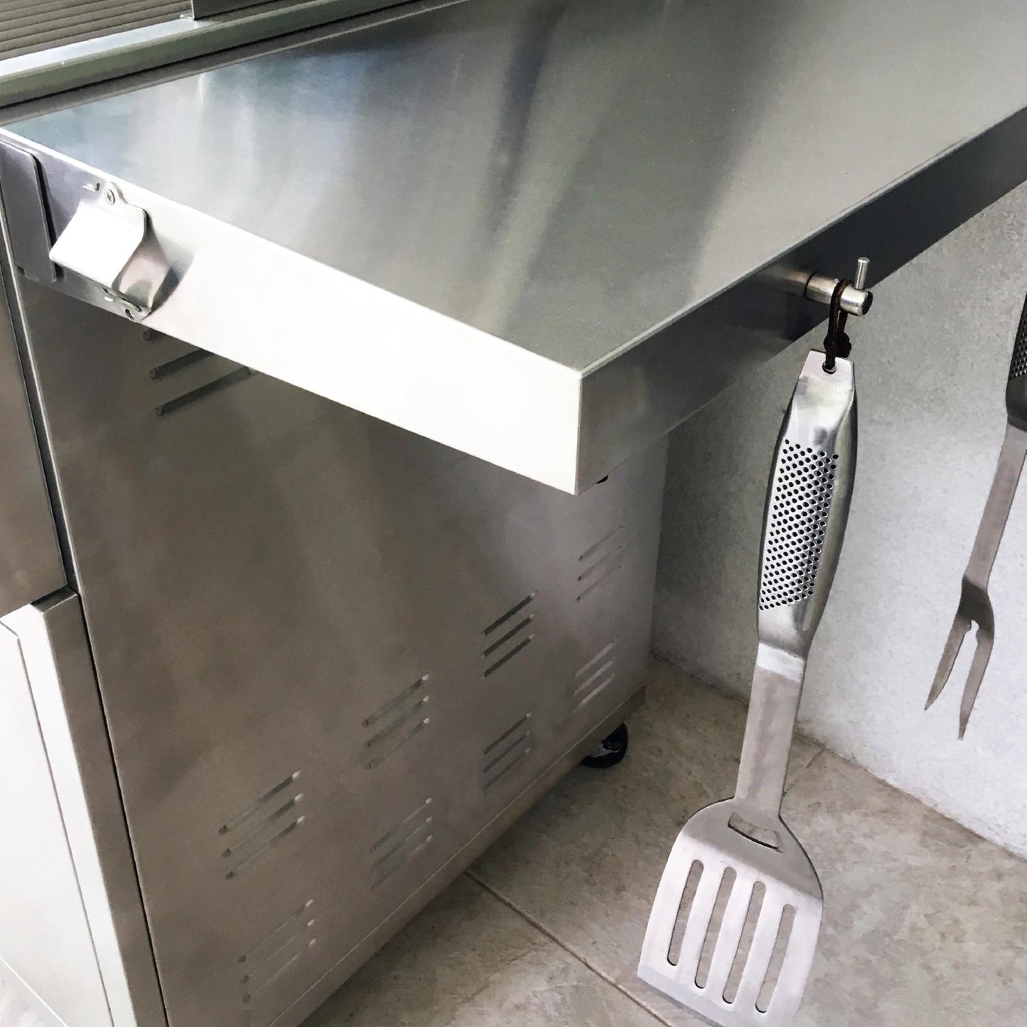 XO APPLIANCE XOG30CART 30" in Stainless Steel Cart in Stainless Steel - XOG30CART