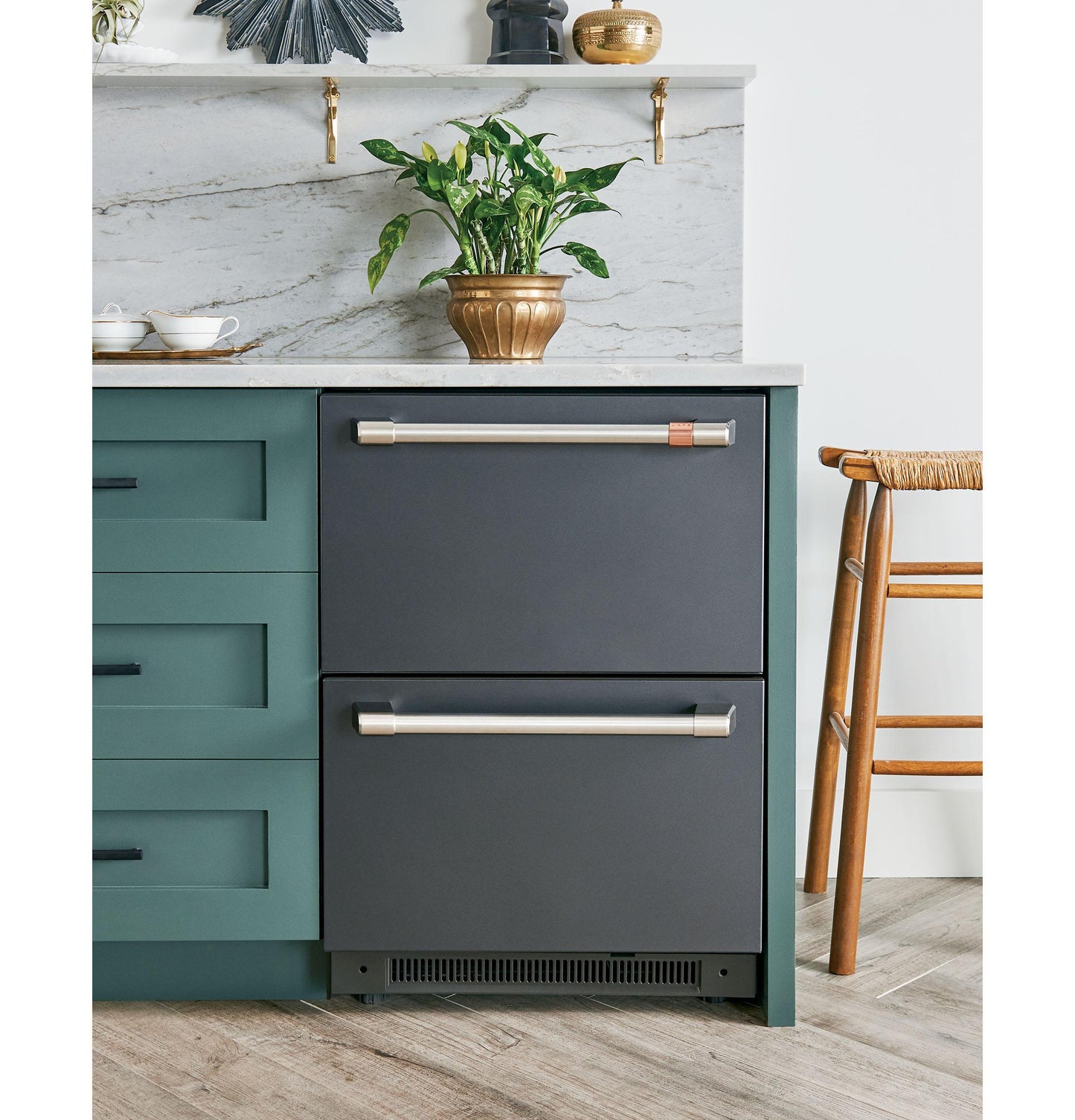 CAFE  5.7 Cu. Ft. Built-In Dual-Drawer Refrigerator Black - CDE06RP3ND1