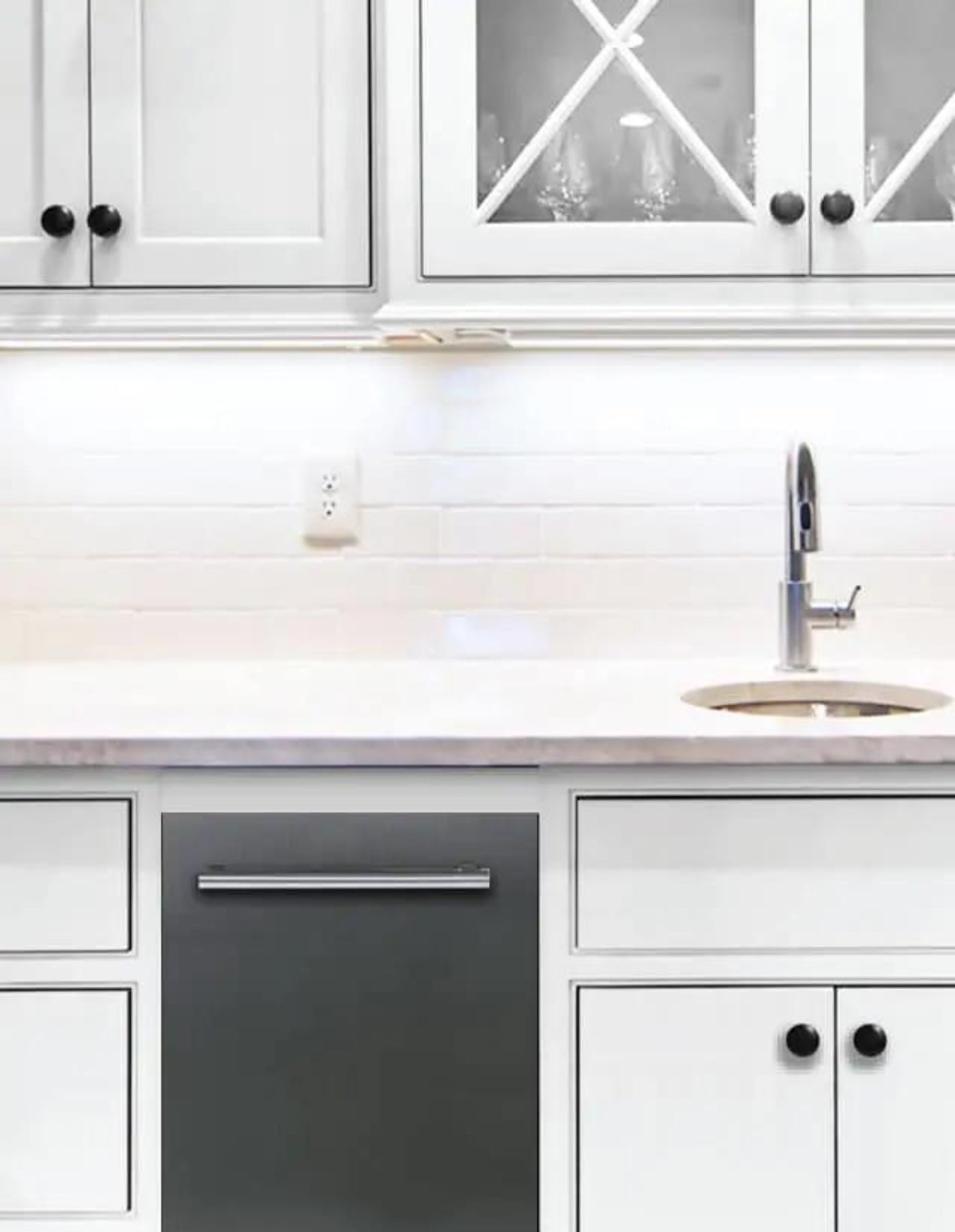 XO APPLIANCE XOUIM1585NO 15" Nugget Ice Maker Panel Ready Gravity Drain Custom Panel Ready - XOUIM1585NO