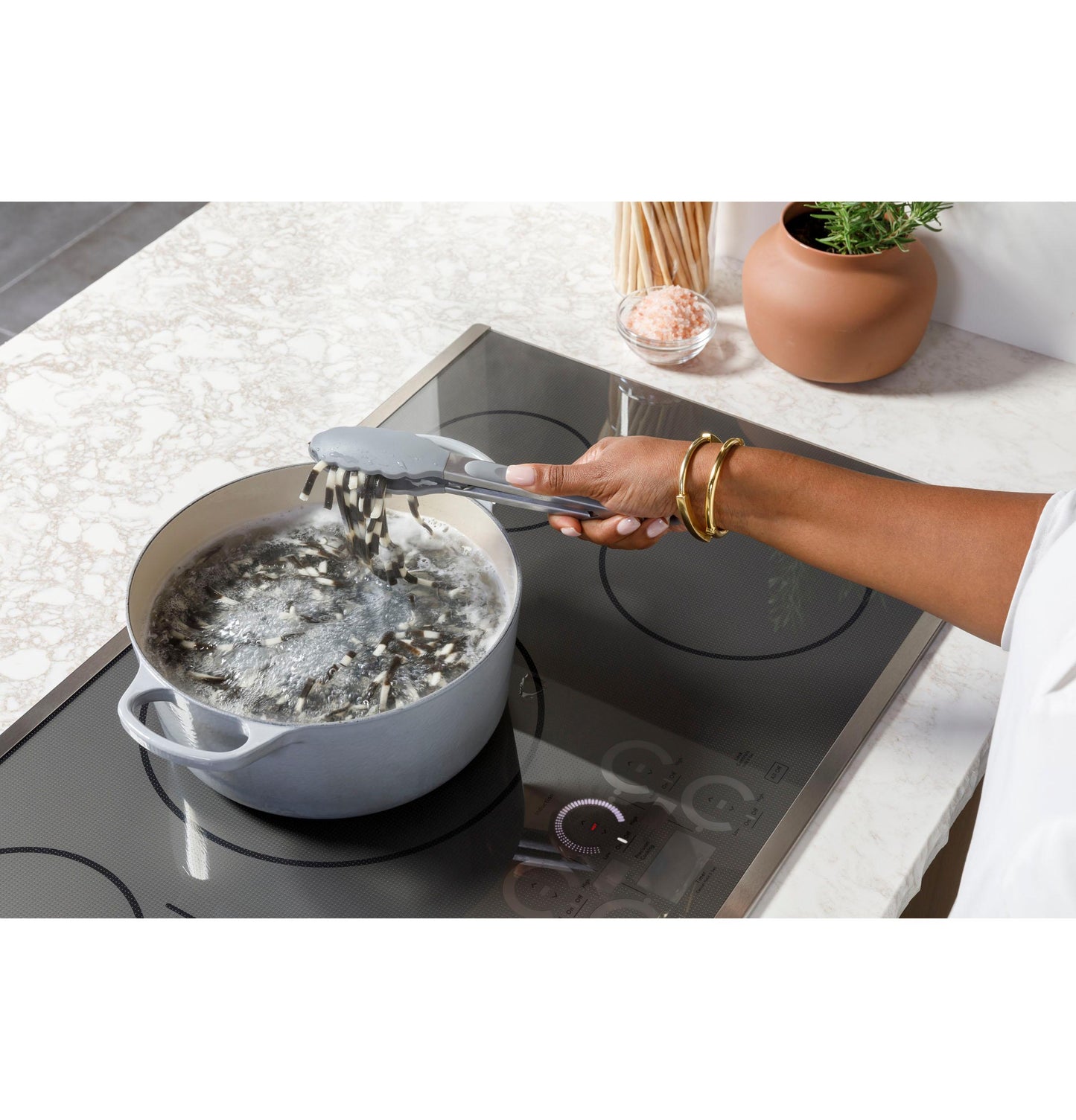 CAFE  Series ENERGY STAR  30" Built-In Touch Control Induction Cooktop Black - CHP90301TBB
