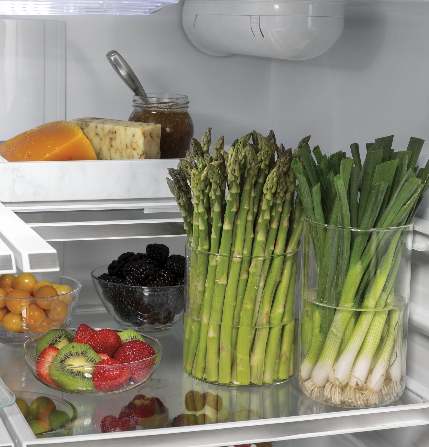 CAFE  ENERGY STAR 18.6 Cu. Ft. Counter-Depth French-Door Refrigerator White - CWE19SP4NW2
