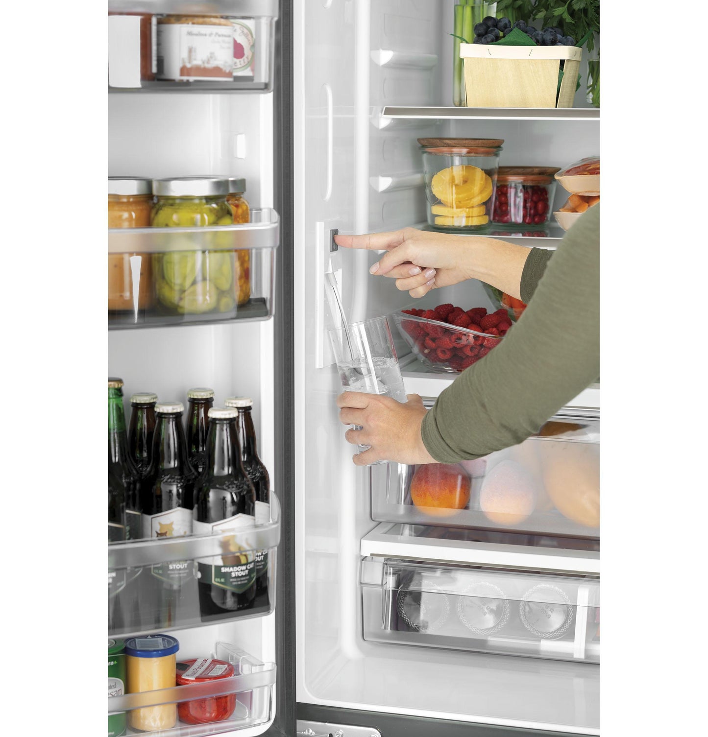 CAFE  ENERGY STAR 18.6 Cu. Ft. Counter-Depth French-Door Refrigerator White - CWE19SP4NW2
