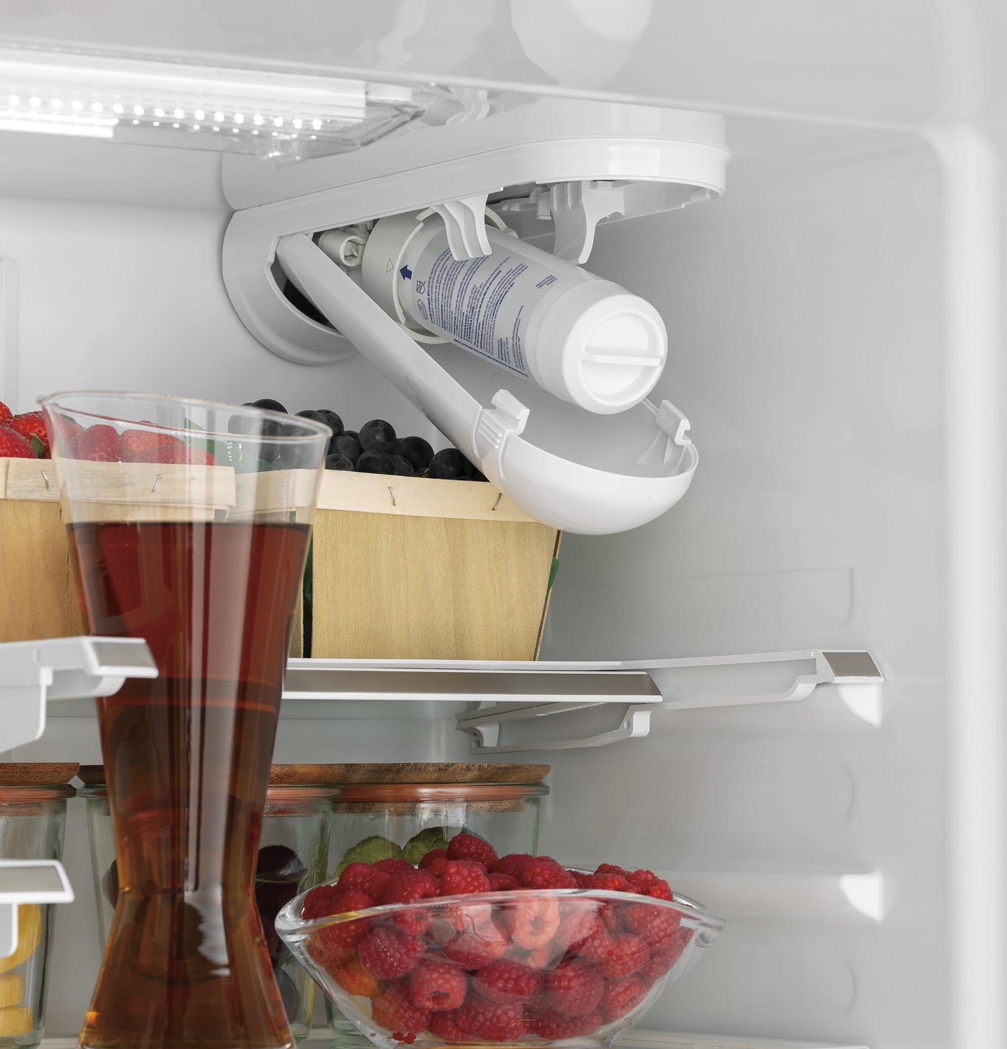 CAFE  ENERGY STAR 18.6 Cu. Ft. Counter-Depth French-Door Refrigerator White - CWE19SP4NW2