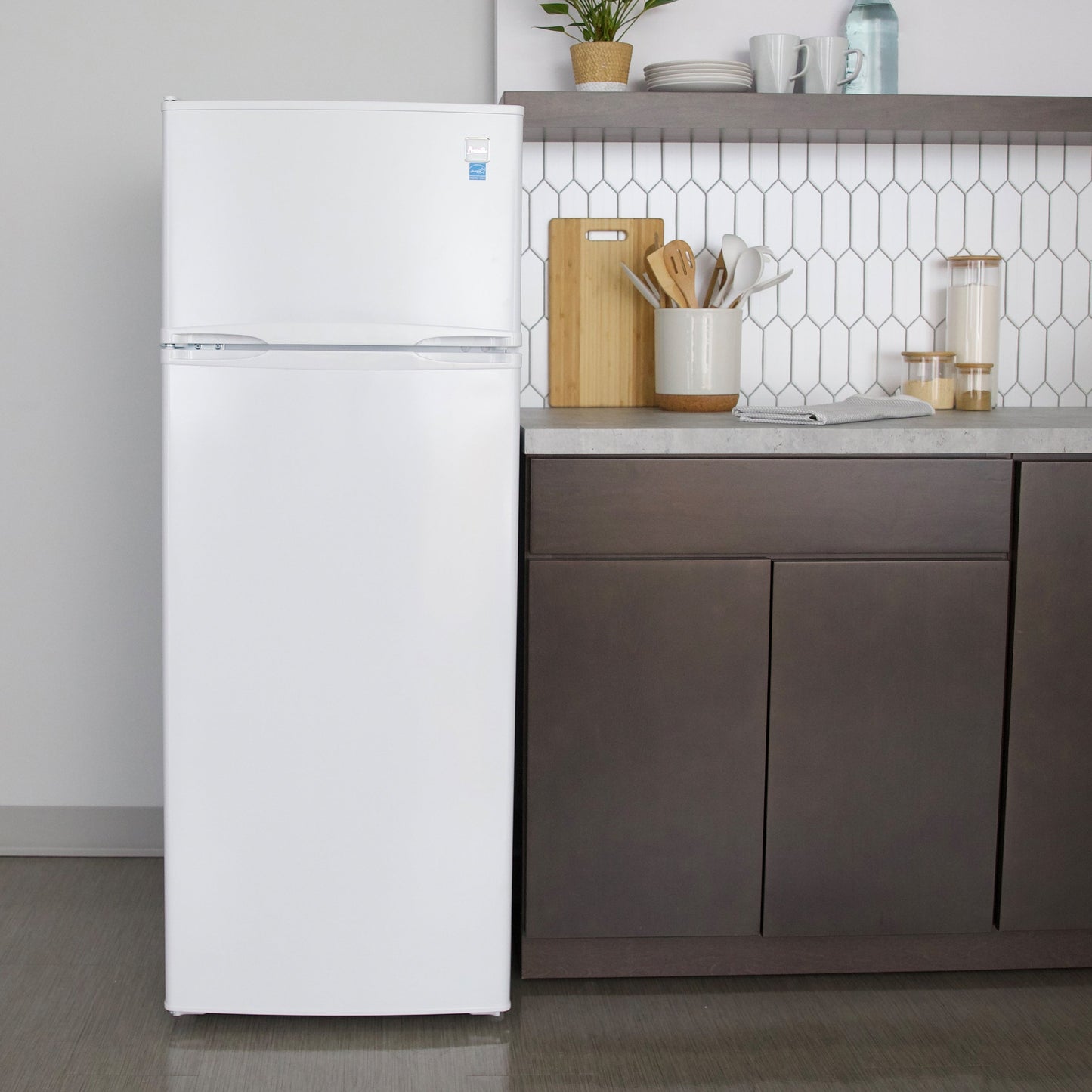 Avanti Apartment Refrigerator, 7.3 cu. ft - RA730B0W