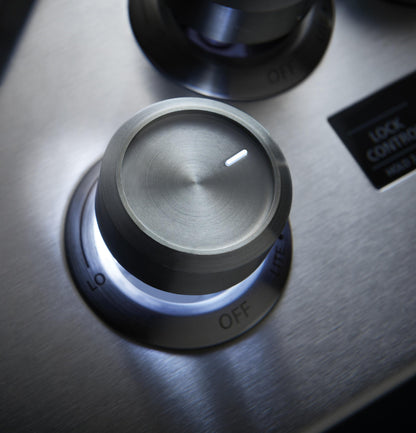 MONOGRAM Monogram 36" Deep-Recessed Gas Cooktop in Stainless Steel - ZGU36ESLSS
