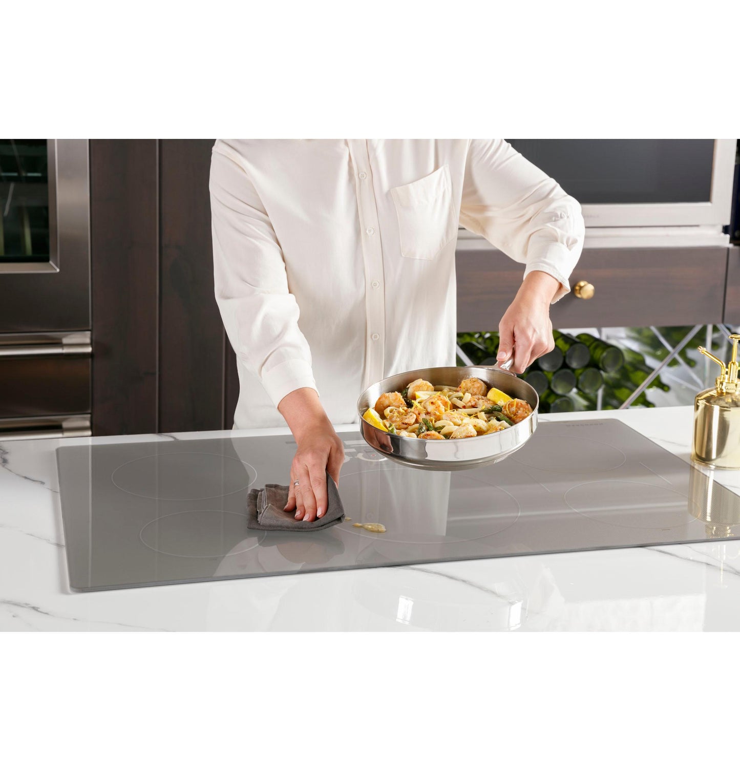 MONOGRAM Monogram ENERGY STAR 36" Induction Cooktop Black - ZHU36RDTBB