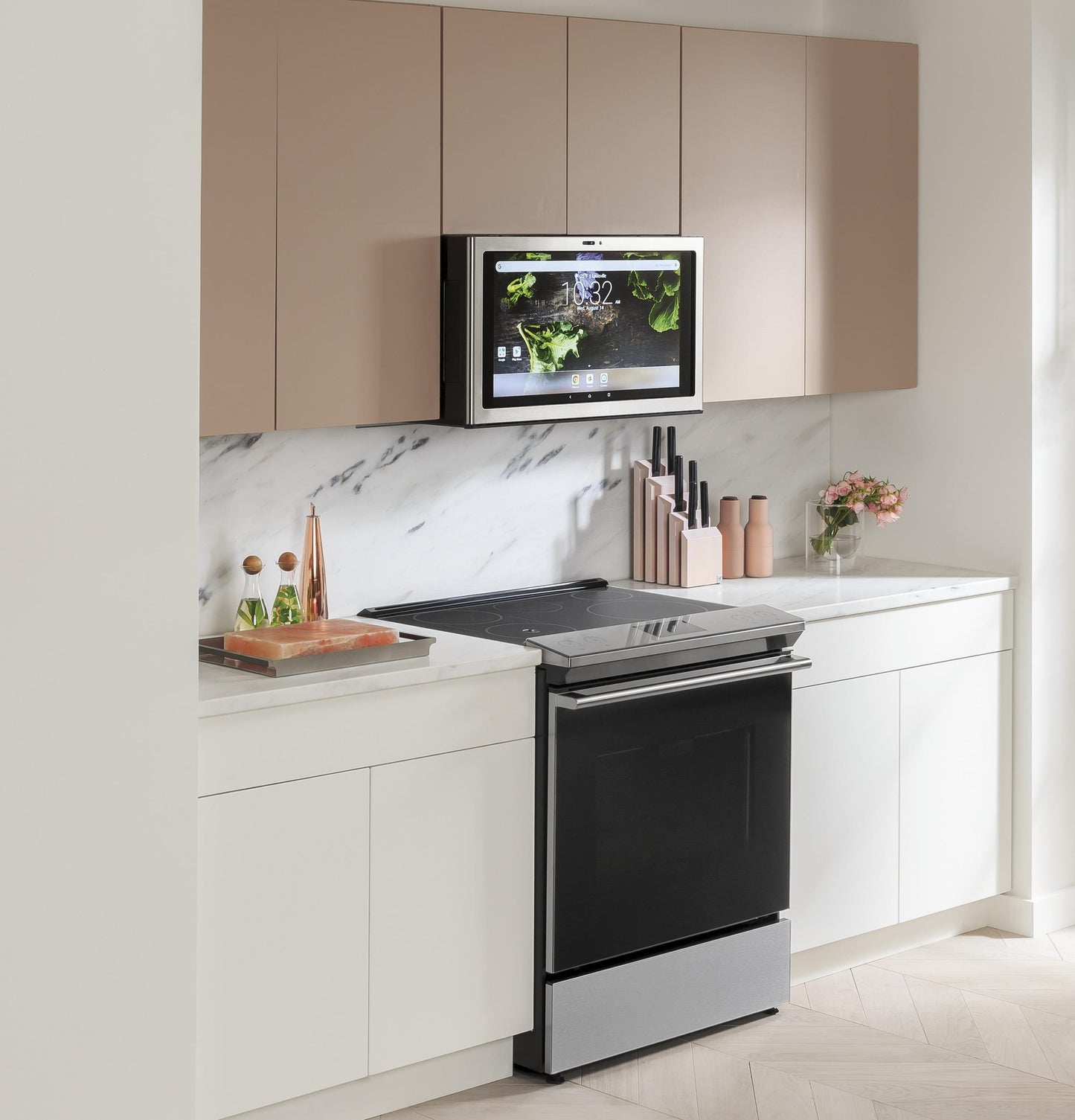 CAFE  30" Smart Slide-In, Front-Control, Induction and Convection Range with In-Oven Camera in Platinum Glass Gray - CHS90XM2NS5