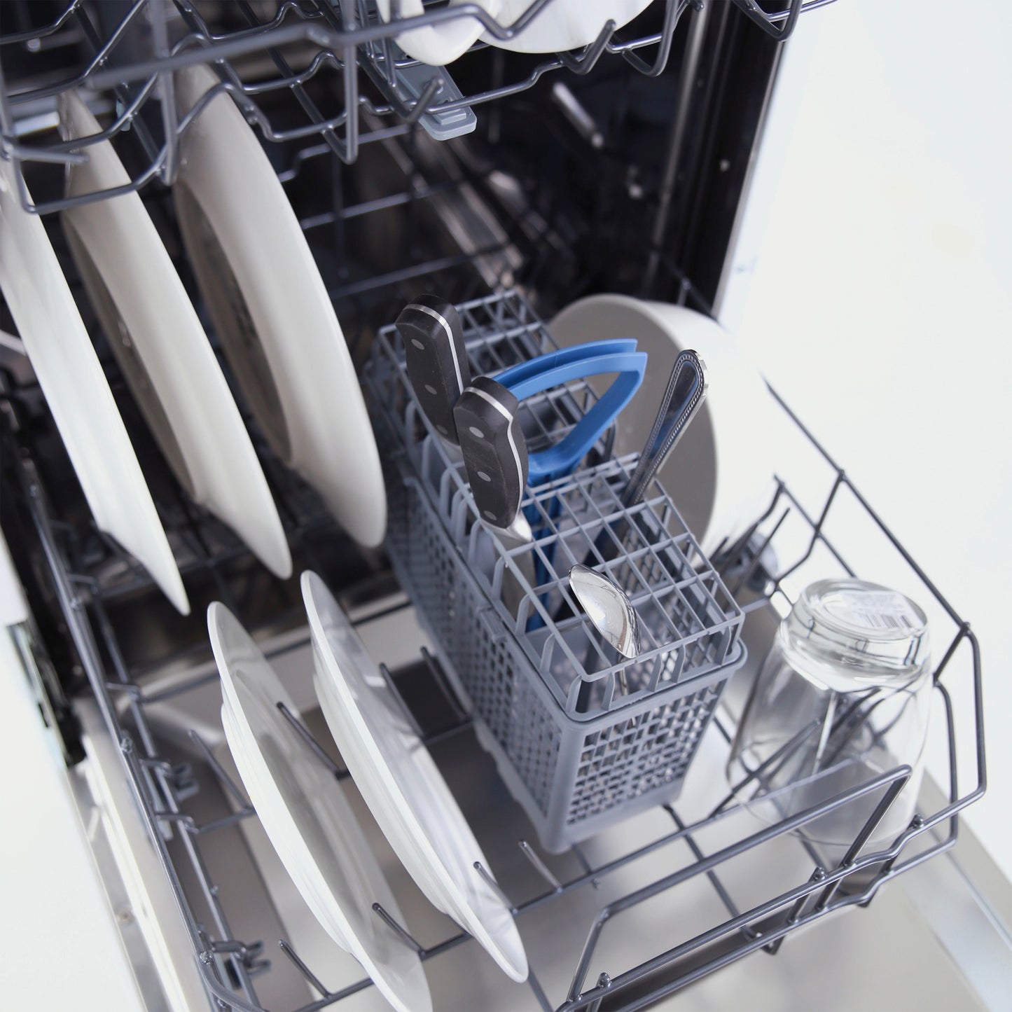 Avanti 18" Built In Dishwasher - DWF18V0W